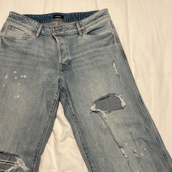 Relaxed straight low rise ripped jeans from Express, worn once - Picture 3 of 6